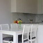 Luxury House With Garden Near Chopin Airport Apartment