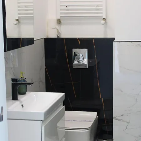 Luxury House With Garden Near Chopin Airport * Jaworowa